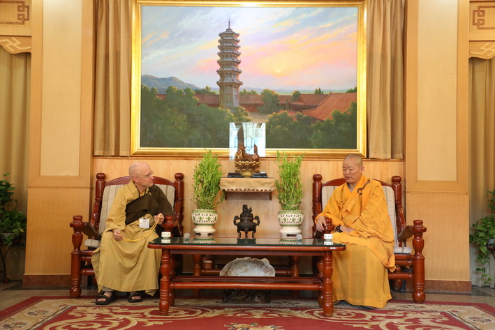 1567342953132275.jpg 084A4946_调整大小.JPG