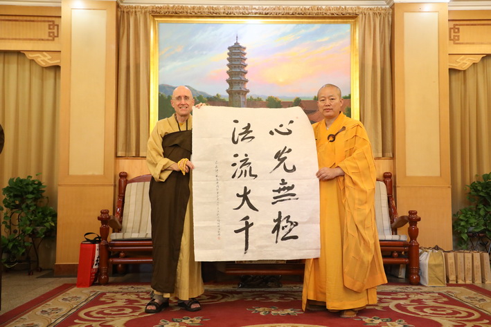 1567343000492799.jpg 084A5045_调整大小.JPG